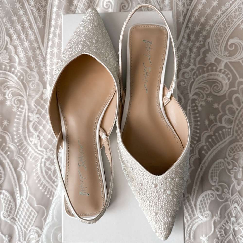 Betsey Johnson Women's Vance Pearl Wedding Bridal Slingback Shoes
